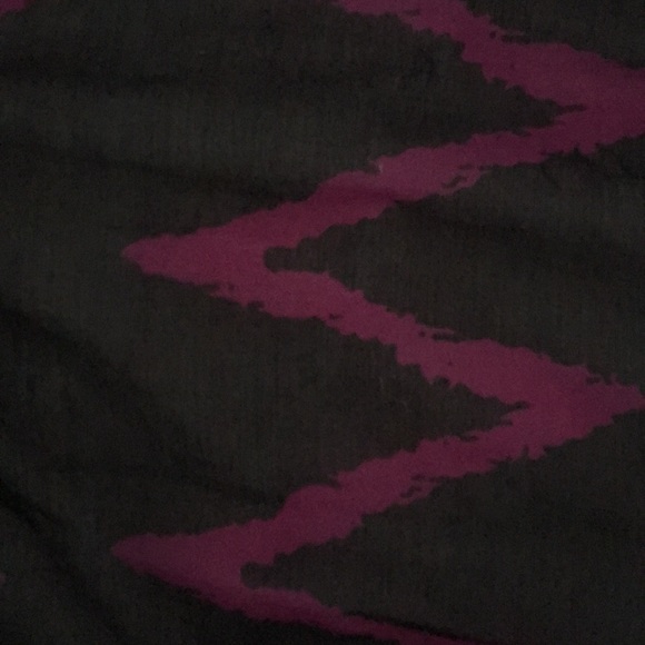 Very cool scarf! - Picture 2 of 2